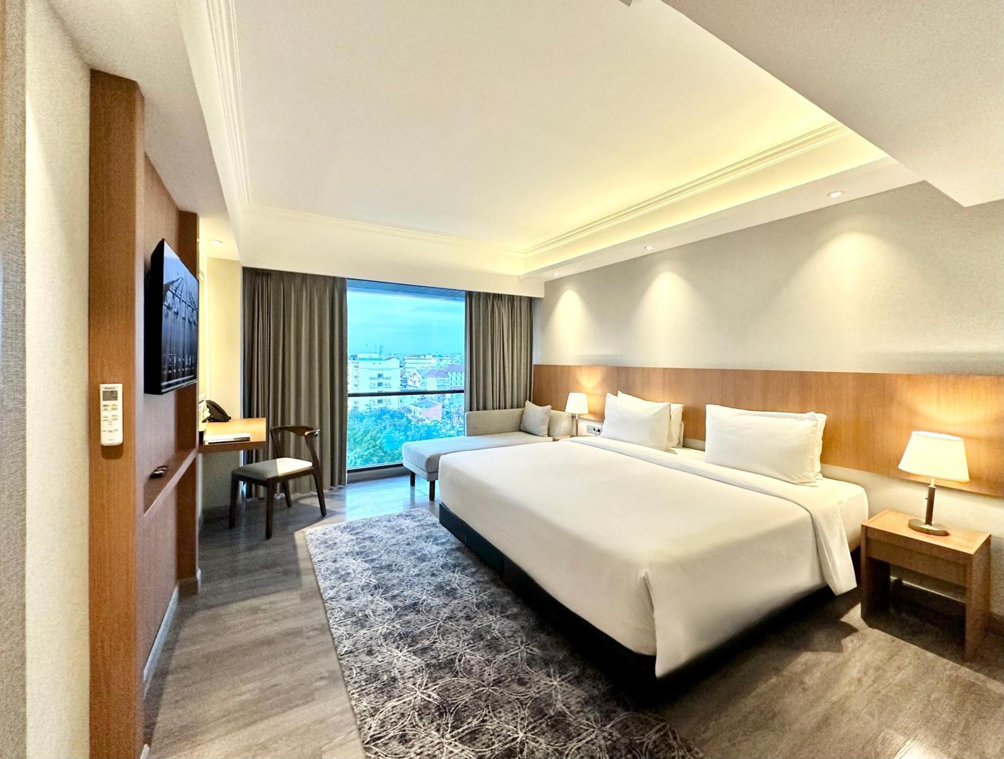 Executive King Room